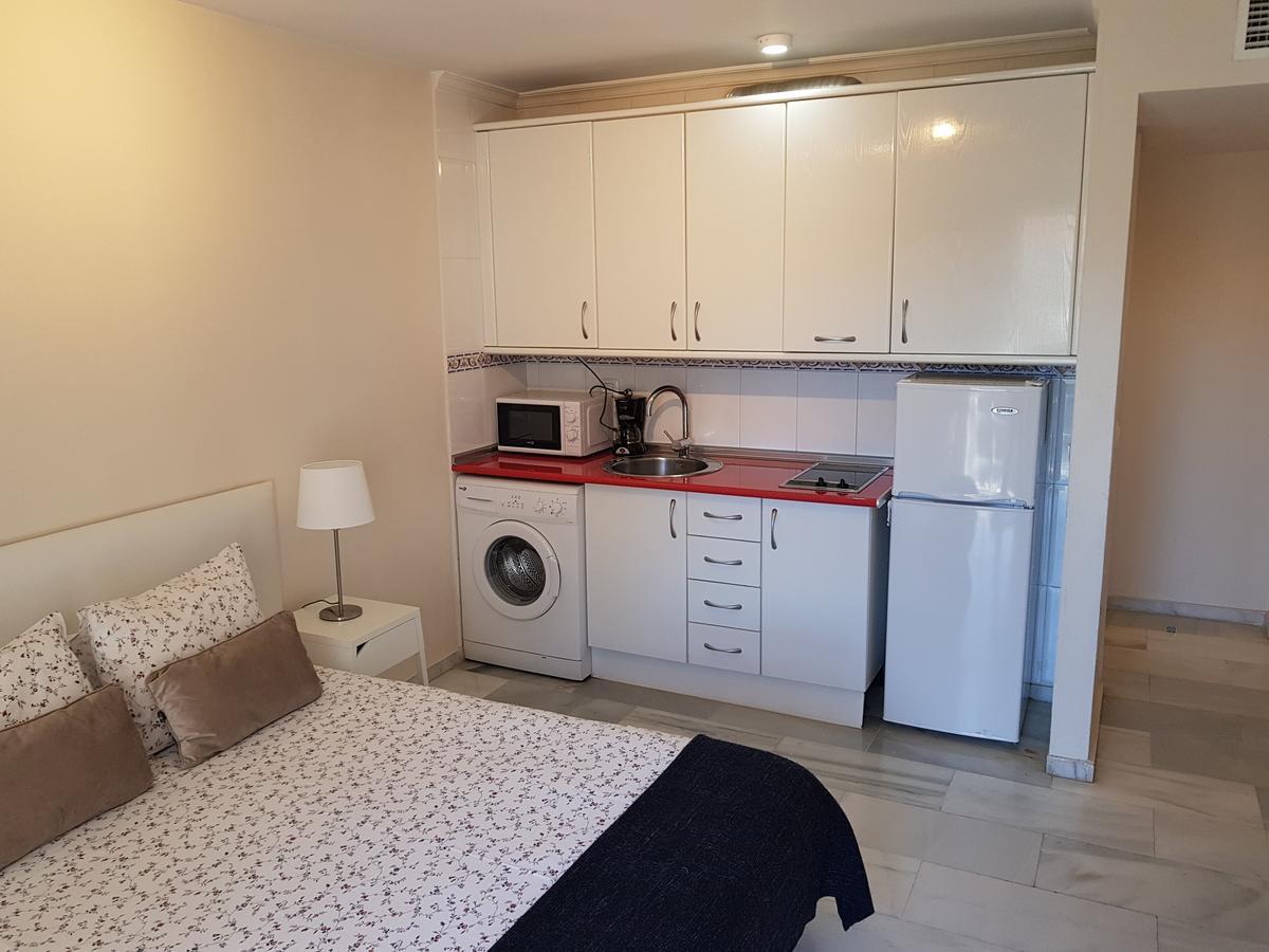 Fan Flat Eugenio (Adults Only) Apartment Malaga Exterior photo
