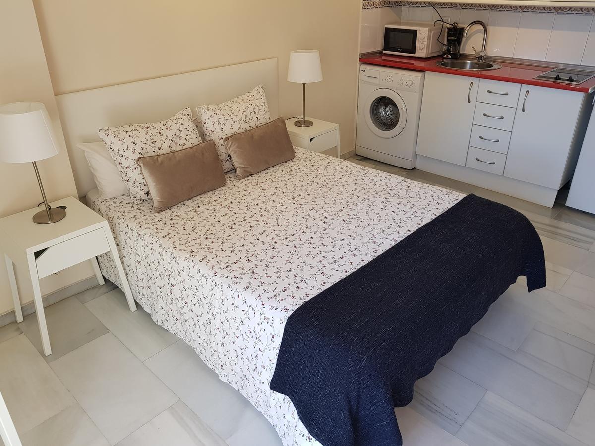 Fan Flat Eugenio (Adults Only) Apartment Malaga Exterior photo